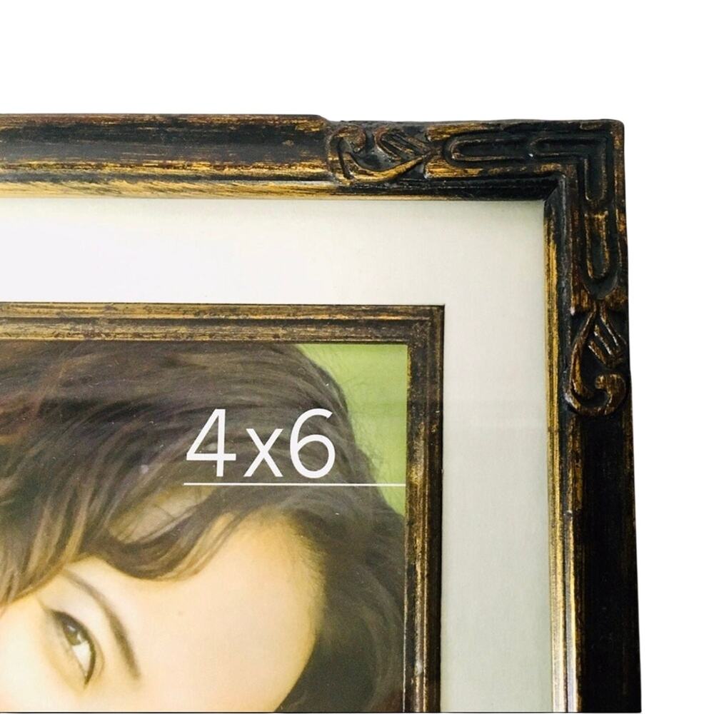 Photo Frame with Padding - Picture 2 of 4